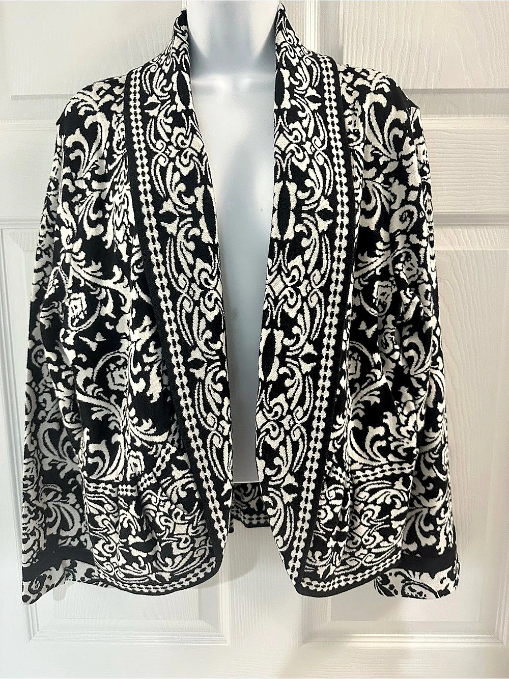Style&Co. Paisley Open Front Cardigan in Black & White Size Large